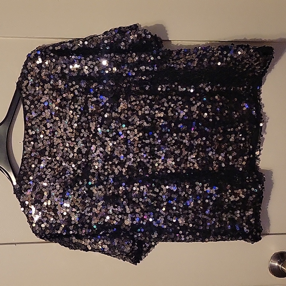 H & M sequin top - Picture 3 of 4